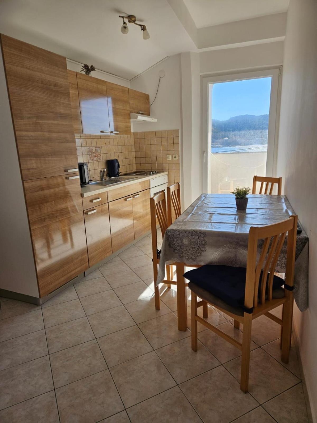 Pljesa Apartments Supetarska Draga Cameră foto